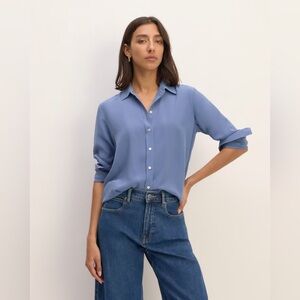 Everlane Must-Have Washable Silk Button down in Pale Blue
